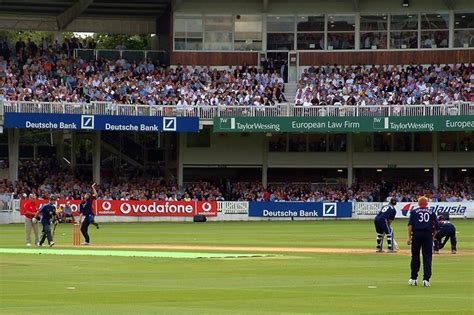 How Long Does a Cricket Match Last? - Sport Makers