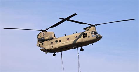 Us Army Grounds Boeing Made Chinook Helicopter Fleet After Engine Fires