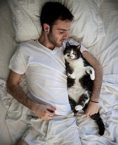 Hot Men With Kittens