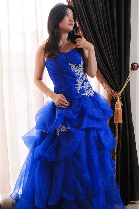 Ball Gown Sweetheart Floor Length Organza Beading Prom Dress Ballbella