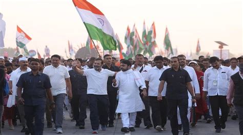 Bharat Jodo Yatra Rahul Gandhi Resumes March Congress To Distribute Copies Of Nehru’s Book On