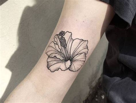 Pracht wie keine andere über 90 verblüffende Blumen Tattoo Ideen für