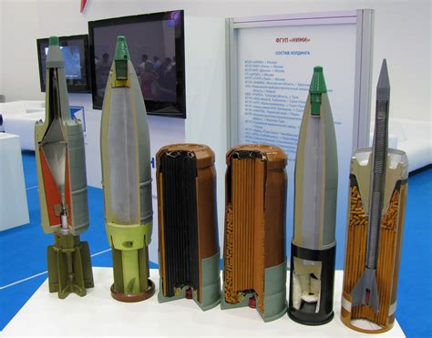 Cutaway Displays Of Russian Heat He And Apfsds Tank Ammunition R