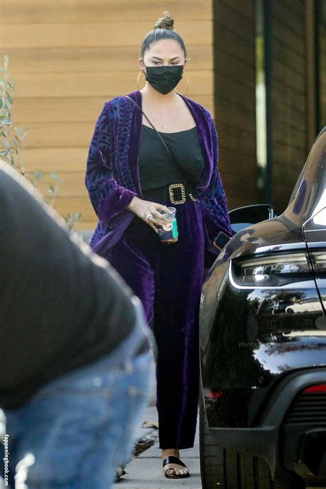 Chrissy Teigen ChrissyTeigen Nude The Fappening Photo 1227827 FappeningBook