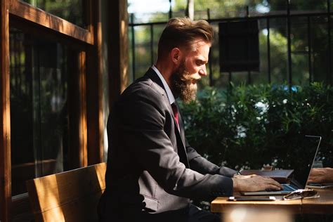 What B2B Marketers Gain from Cold Email Marketing Software