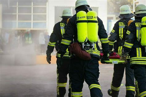 Esta Es La Guia Completa De Vestimenta Para Bomberos