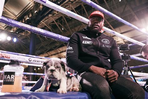 Photos: Derek Chisora Brings Close Friend To Open Workout - Boxing News