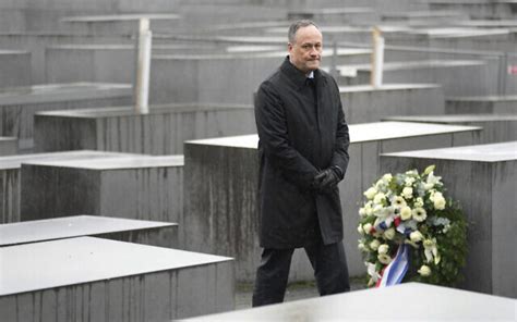 Doug Emhoff Visits Berlin Holocaust Memorial Meets Ukrainian Refugees