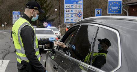 Index Külföld Szlovákia egy napra visszaállítja a határellenőrzést