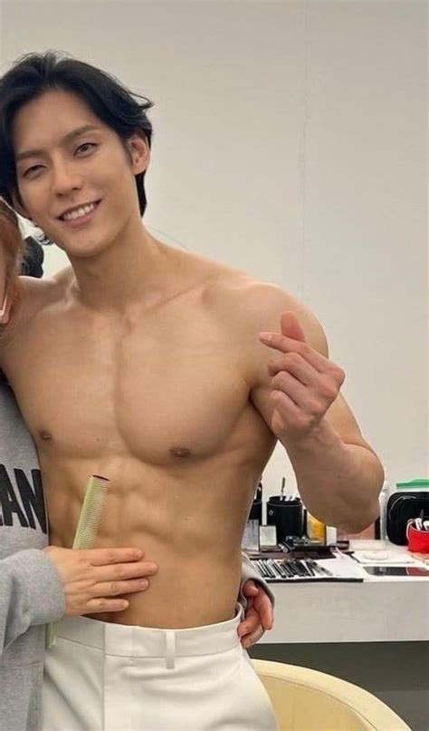 Minhyuk Btob Abs