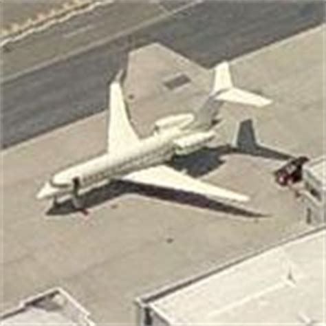 Bill Gates' private jet in Seattle, WA (Google Maps)