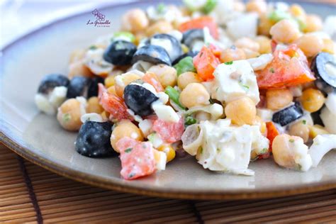 Ensalada Griega De Garbanzos La Grosella Comida Para Llevar Y