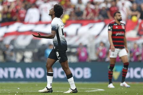 Gols De Talles Magno E Romero Corinthians Supera O Flamengo E