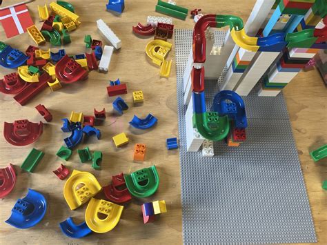 Games - Build a marble run by taking turns - CollaboLearn