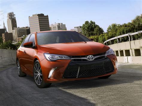 2015 Toyota Camry Review