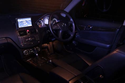 photos-mercedes-c200-interior-front-1000-x-666 – Prestige Rentals