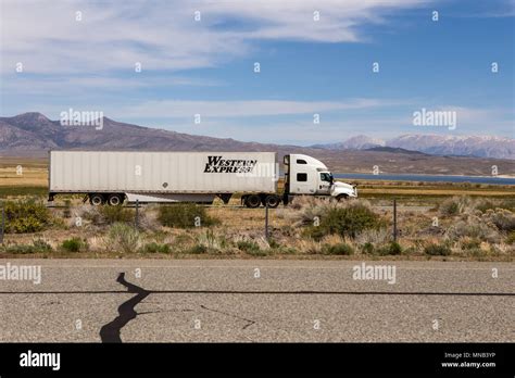 Western express truck hi-res stock photography and images - Alamy