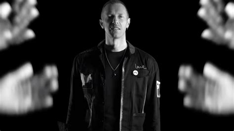 Coldplay En Noir Et Blanc Et En Langue Des Signes Pour Son Nouveau Clip