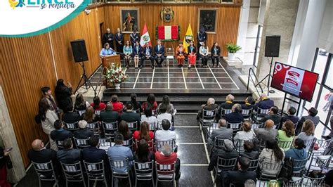 Ceremonia de izamiento de Pabellón Nacional Misa y Te Deum y Sesión