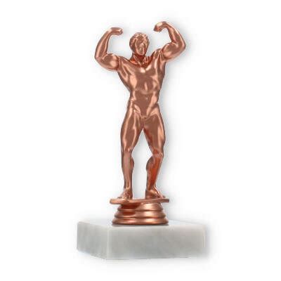 Pokal Kunststofffigur Bodybuilder bronze auf weißem Marmorsockel 14 9cm