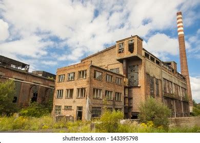 19,435 Abandoned Warehouse Exterior Images, Stock Photos, 3D objects, & Vectors | Shutterstock