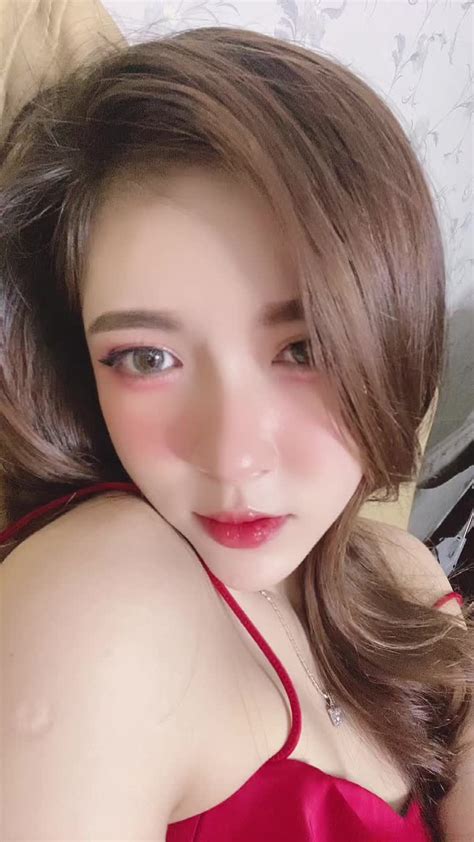 N Ng Hotgirl Trong Nh M Faptv Streamer Kim Ng N L H Ng