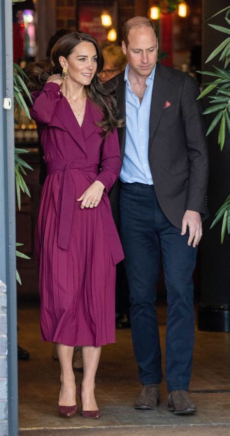 Kate Middletons Stunning Karen Millen Dress