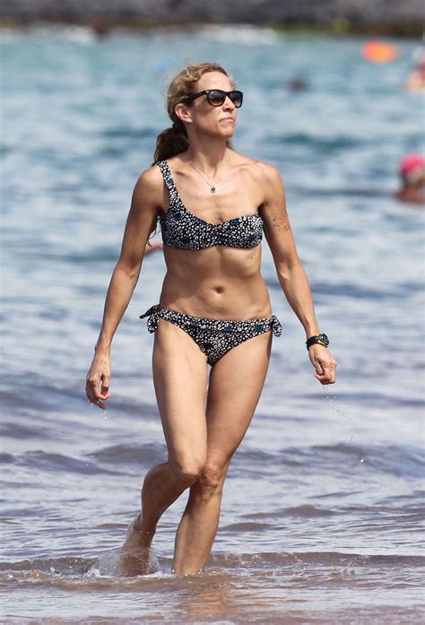 Sheryl Crow Bikini At A Beach In Hawaii Gotceleb