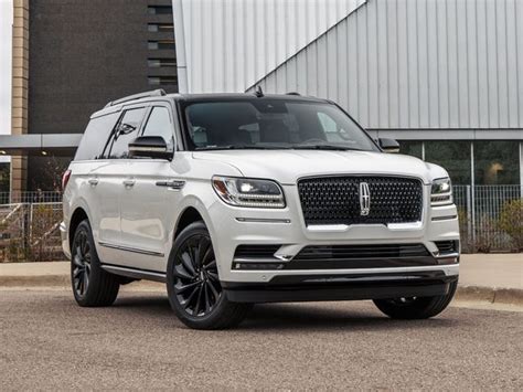 2021 Lincoln Navigator Review Pricing And Specs