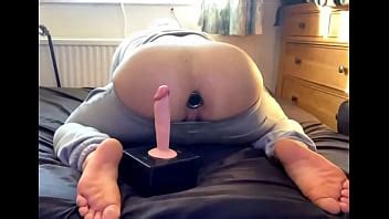 Gioco Anale Con Plug Anale Cavo XVIDEOS