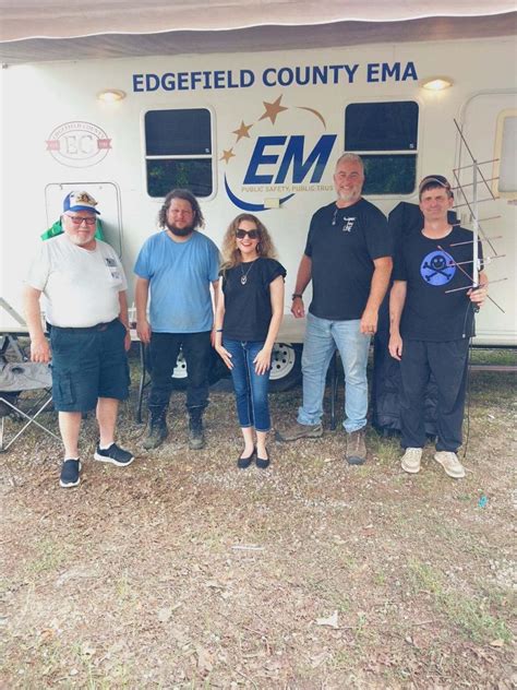 Edgefield Ham Radio Team Field Day Pictures Our First All Solar Powered