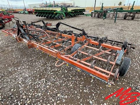 McKee 18 S Tine Field Cultivator 18 Hyd Fold Up Wings Hang On