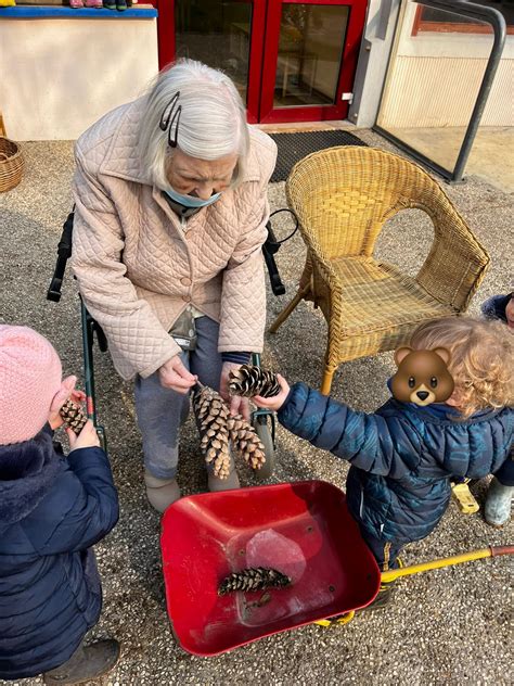 Carnevale Con I Bimbi Dell Asilo La Tana Del Lupo Centro Servizi