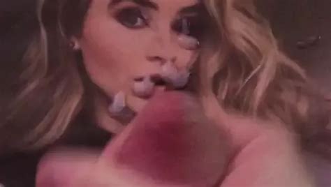 Sabrina Carpenter Cum Tribute Gay Porn XHamster