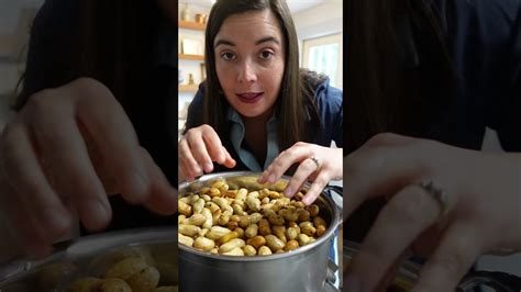 Classic Boiled Peanuts Onion Leak