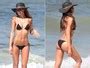 EGO Izabel Goulart Faz Bonito Indo E Vindo Em Praia Do Rio Veja