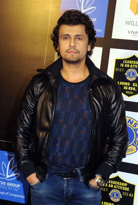 Here Are Five Times When Singer Sonu Nigam Was Courted In A Controversy