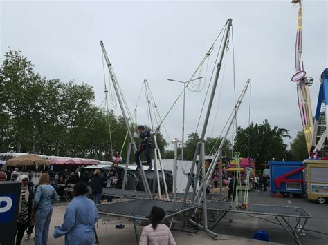 En Images Neuville Sur Sa Ne La Foire Du Er Mai Un Incontournable