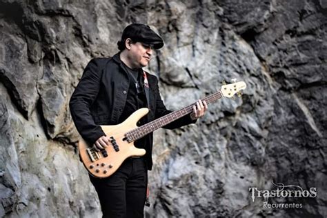 Trastornos Recurrentes On Twitter Aleks Ram Rez Bassplayer Guitar