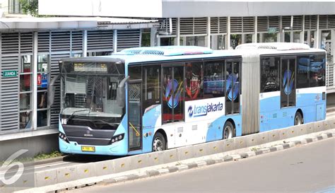 Transjakarta Tambah Jam Operasional Foto Liputan