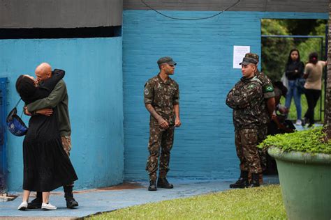 Militares Aquartelados No Arsenal De Guerra De S O Paulo Em Barueri