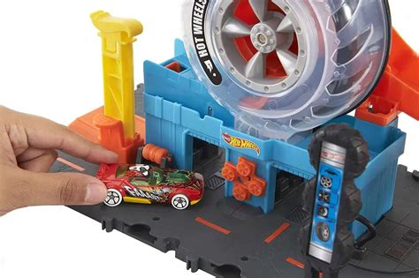Hot Wheels City Super Twist Tire Shop Track Set Mattel Toys ToyWiz