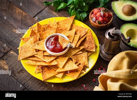 Fresh tomato salsa nacho chips hi-res stock photography and images - Alamy