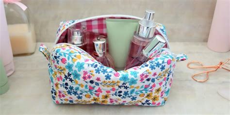 Free And Easy Makeup Bag Sewing Patterns