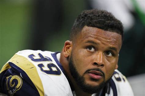 Aaron Donald Rams Star Wins Defensive Player Of The Year As He Eyes