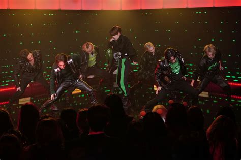 Stray Kids' Hall Of Fame lyrics bring the 'iconic SKZ' as fans hail ...