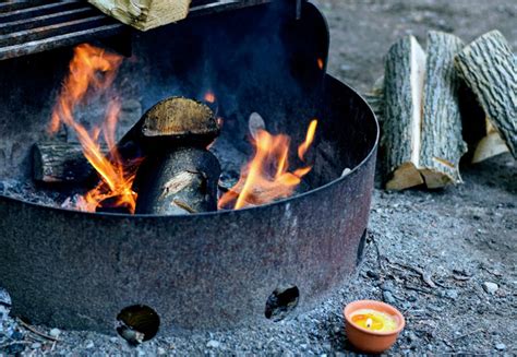 How to Make Campfire Bread in a Can