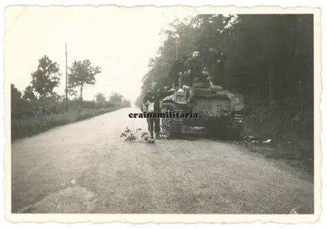 ORIG FOTO FRANZ Renault R 35 Beute Panzer Char Tank In Frankreich