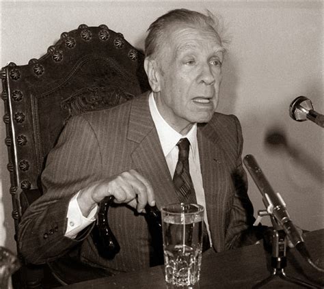 Borges Todo El Año Jorge Luis Borges Un Lobo