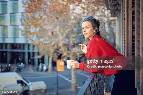 1,203 Beautiful Girl Smoking Stock Photos, High-Res Pictures, and Images - Getty Images